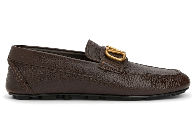 【後払い手数料無料】 Plaque Driving Valentino Slip-On Men's Brown Loafer バッグ