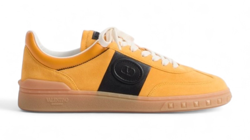 VALENTINO｜ ( 5W0E6017 IUQ Z3R / 5W2E6017 IUQ Z3R) Valentino Upvillage Low Top Skateboard Sneakers Yellow Men's