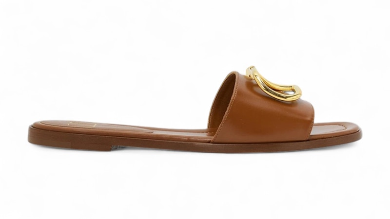 VALENTINO Vロコ シクネチャ スリッホン フリッフフロッフ Valentino V Logo Signature Slippers Brown (Women's