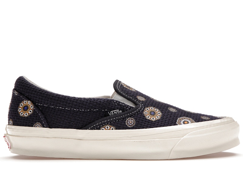 Vans OG Classic Slip-On LX Kith for Vault Medallion - VN0A32QN0VB - CN