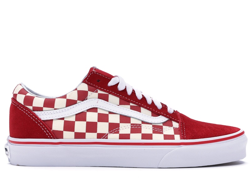 vans old skool checkerboard trainers in red