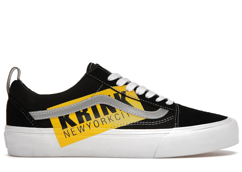 Black white outlet and yellow vans