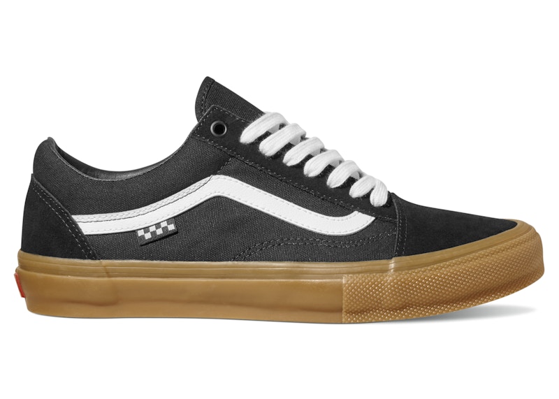 Vans old skool hotsell black and white womens