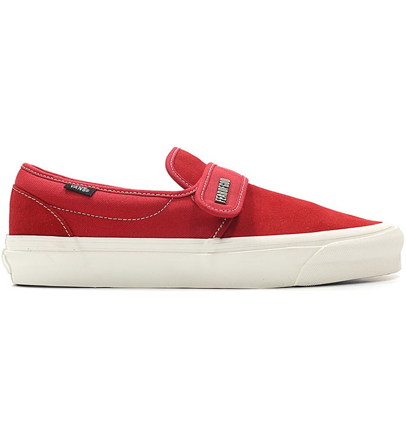 Red slip on vans sales