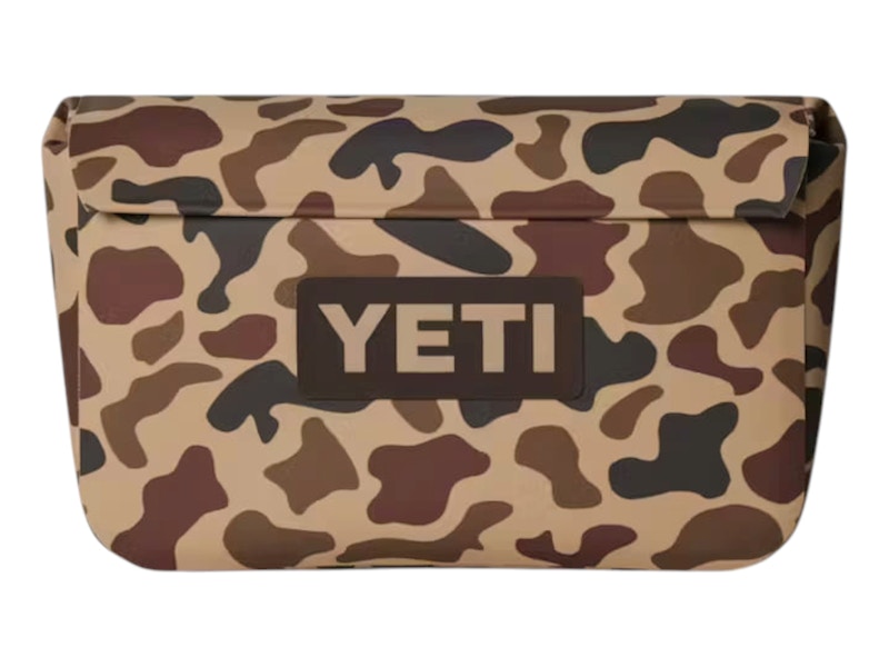 Pre-owned Yeti 3l Waterproof Gear Case In Wetlands Camo