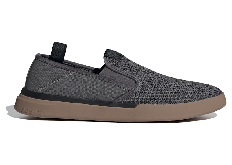 Five ten sleuth store slip on