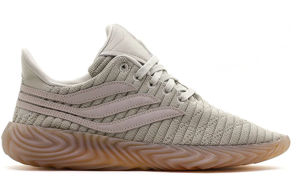 Bb8079 adidas 2025
