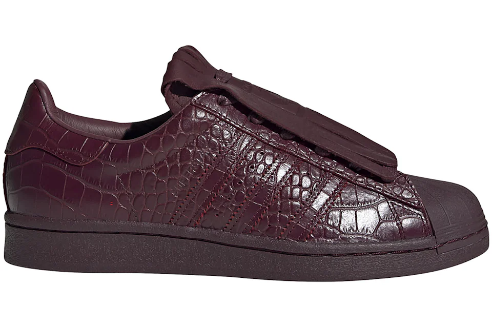 Superstar slip on sale on adidas marron