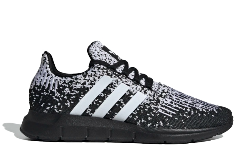 adidas swift run core black and white