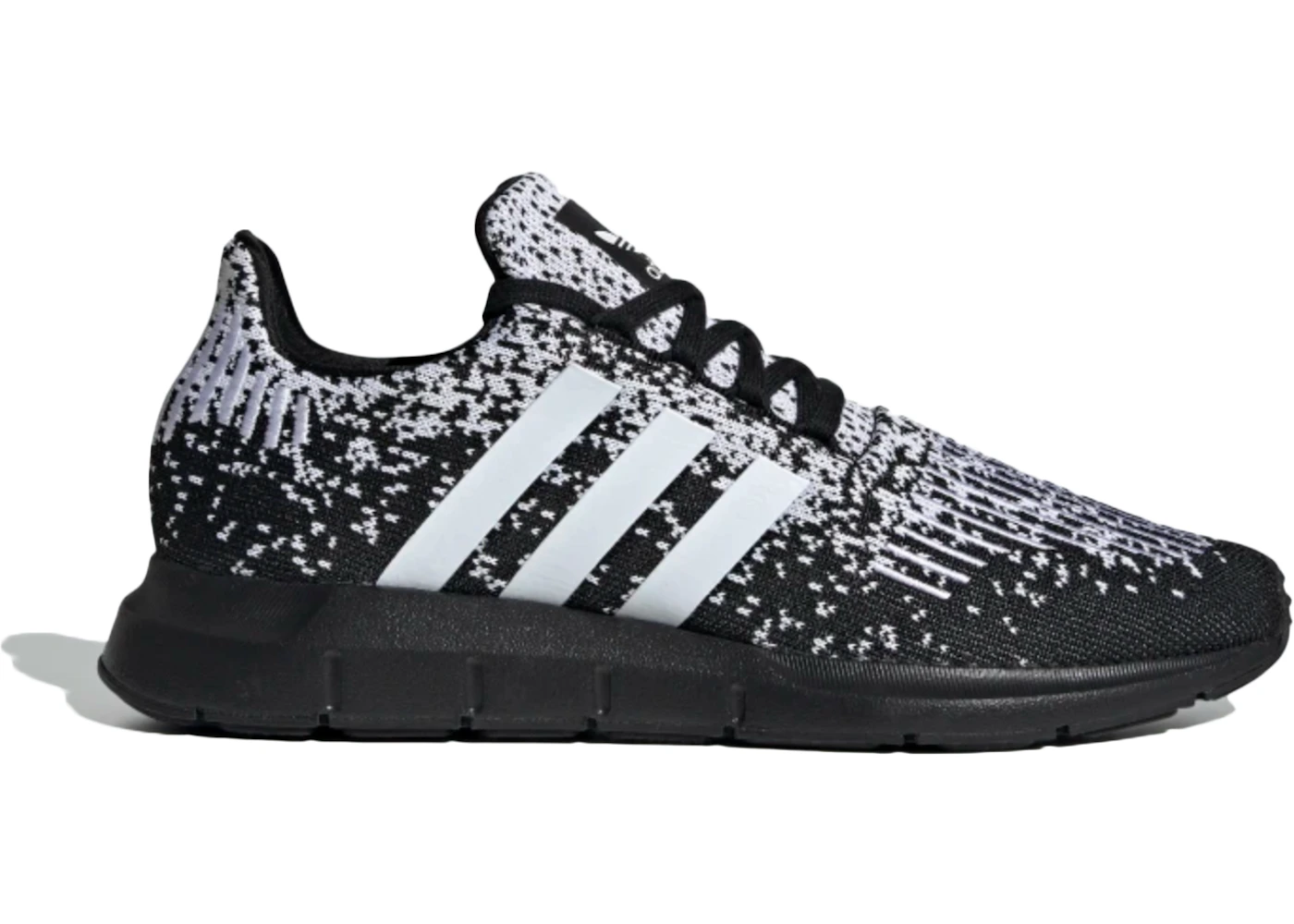 Core black sales swift run adidas