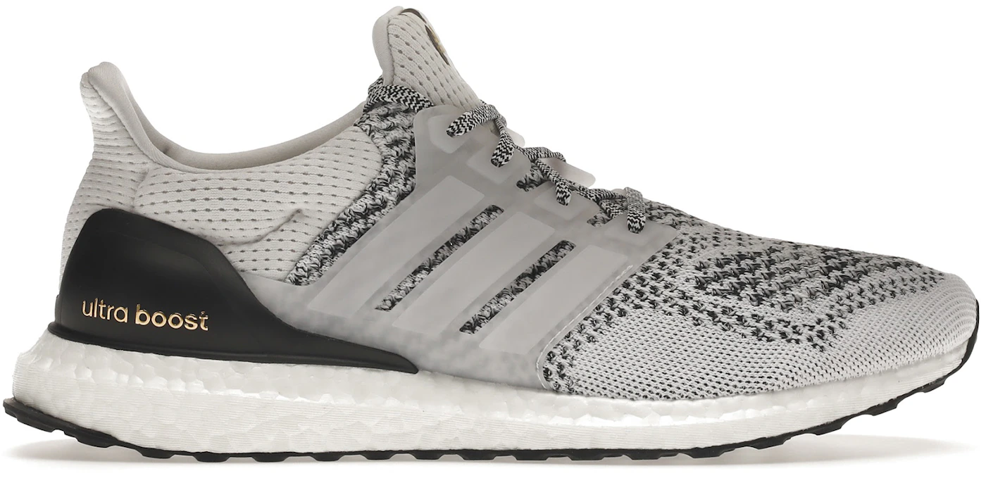 NEW adidas ULTRABOOST 1.0 DNA Reflective Oreo is NICE! Review + On
