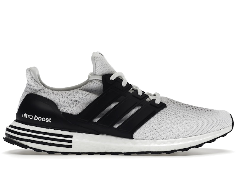 Ultra boost 4.0 black cheap white stripes