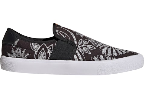 adidas Vulcraid3R Slip On Core Black Signal Orange Cloud White