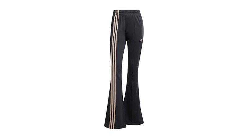 25SS新作 フレアパンツ【Adidas】Adicolor 3S Flared TrackPants adidas Originals adicolor three stripe faux suede flared