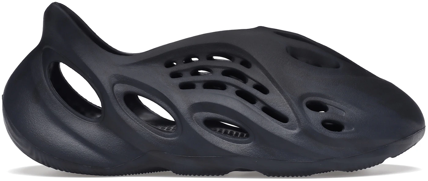adidas Yeezy Foam Runner in Black for Men