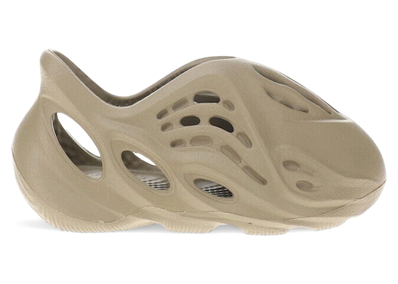 Pre-owned Adidas Originals Yeezy Foam Rnr (infants) Sneakers In Stone Taupe
