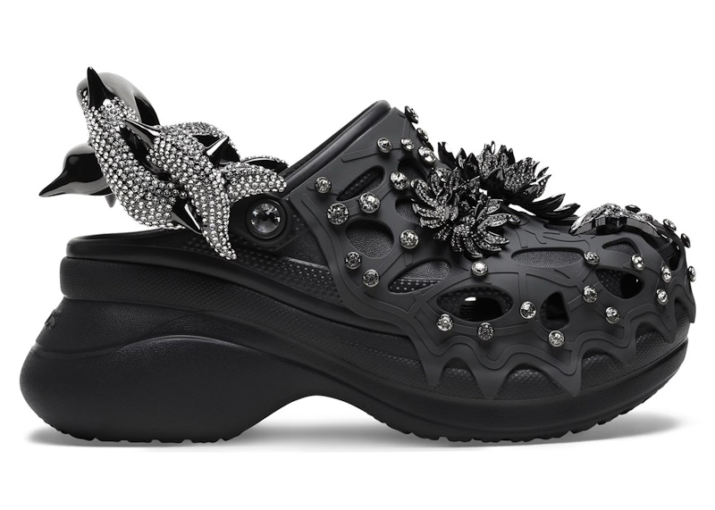 Swarovski x Crocs ☆ Classic Bae Clog ラグジュアリーサンダル Swarovski x Crocs クリスタルをあしらったコラボサンダルが国内