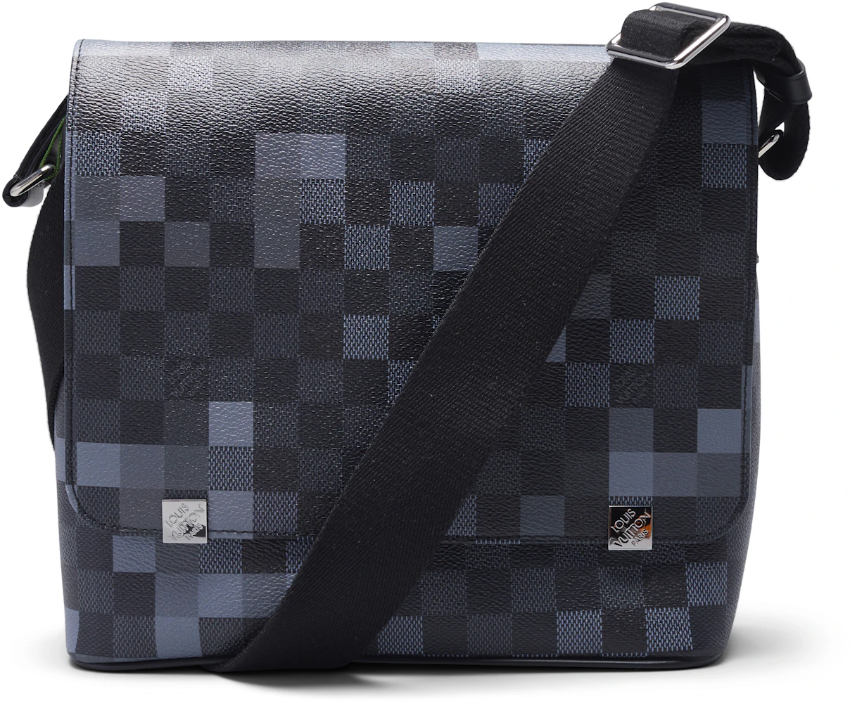 Authentic Louis Vuitton Damier Graphite District PM Messenger Bag – Paris  Station Shop