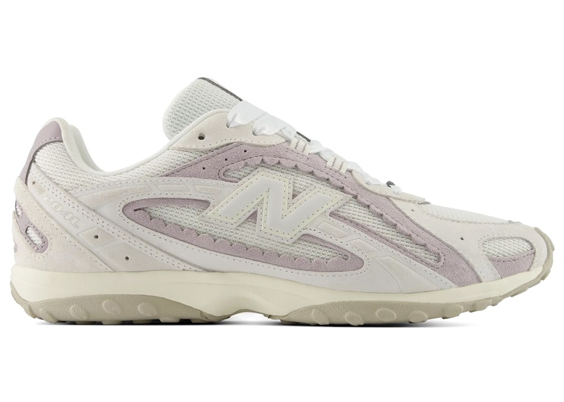 Riflessione New Balance 204L