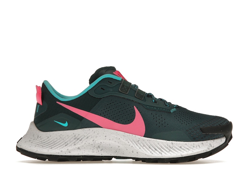 Dark green hotsell nike shoes womens