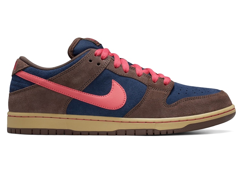 Men's Nike SB Dunk Low Pro Sneakers in Baroque Brown/Adobe/Midnight Navy Blue