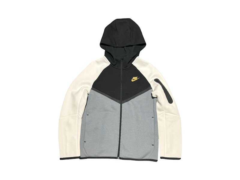 Pre-owned Nike Sportswear Tech Fleece Kids Full Zip Hoodie & Joggers Set In Grey/white In Multi