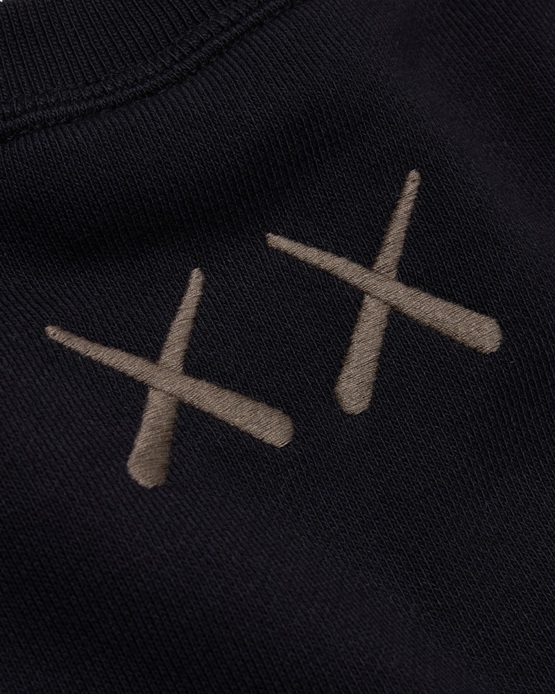 KAWS x Uniqlo Longsleeve Sweatshirt (US Sizing) Black - FW23